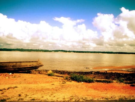 Plage dans le département de la guyane