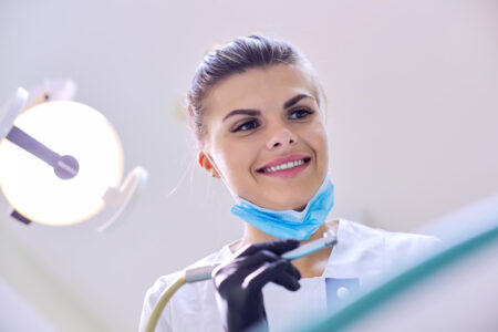 dentiste etudiante